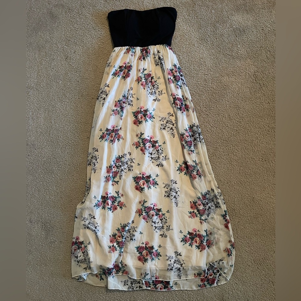 Wet Seal strapless maxi dress black and floral size small